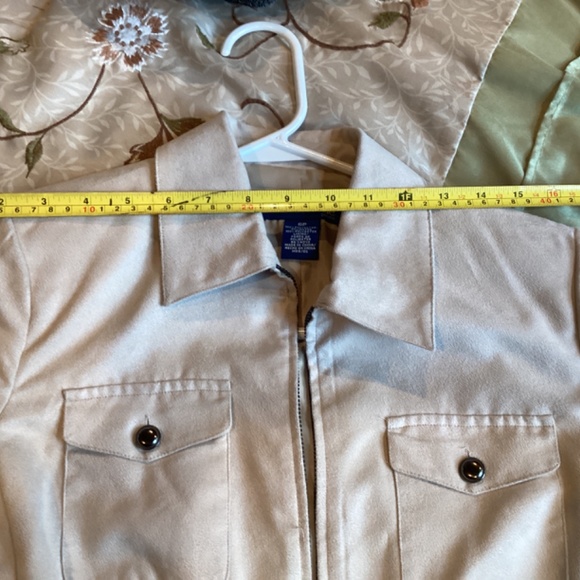Faux suede jacket, size 6 petite - Picture 7 of 8
